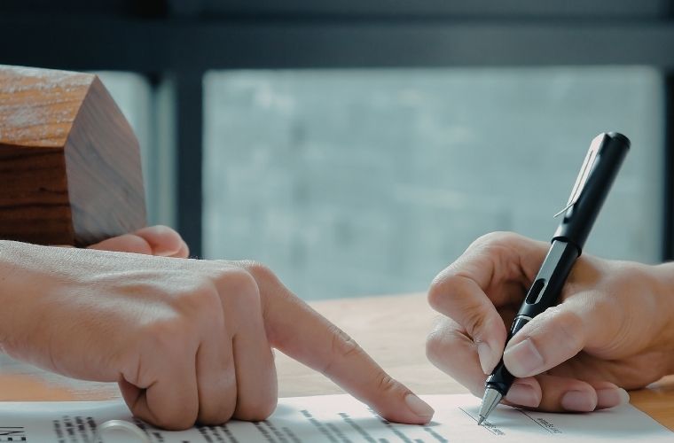 Yeni mülk sahipleri için tapu beyannamesi nedir ve belediye emlak vergisi bildirimi.